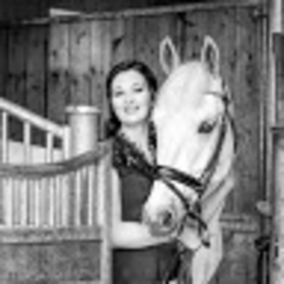 Meet your Posher, Tamara - Picture 1 of 1